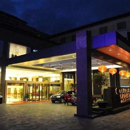 Golden Dragonball Hotel 구이린 시 외부 사진