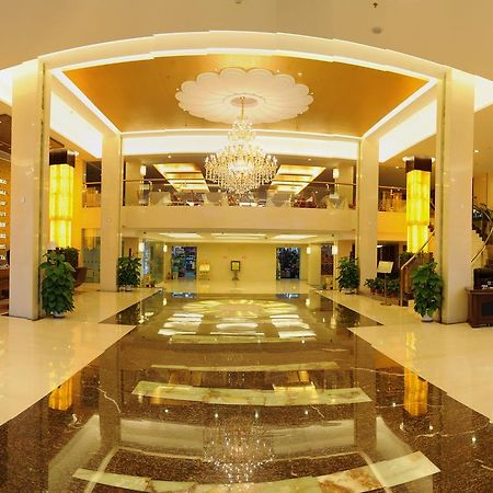 Golden Dragonball Hotel 구이린 시 외부 사진